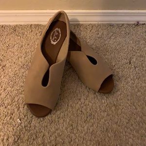 NEW Suede open toes flats size 10
